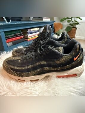 Nike x Carhartt WIP Air Max 95s in the Tiger Camo / Total Orange